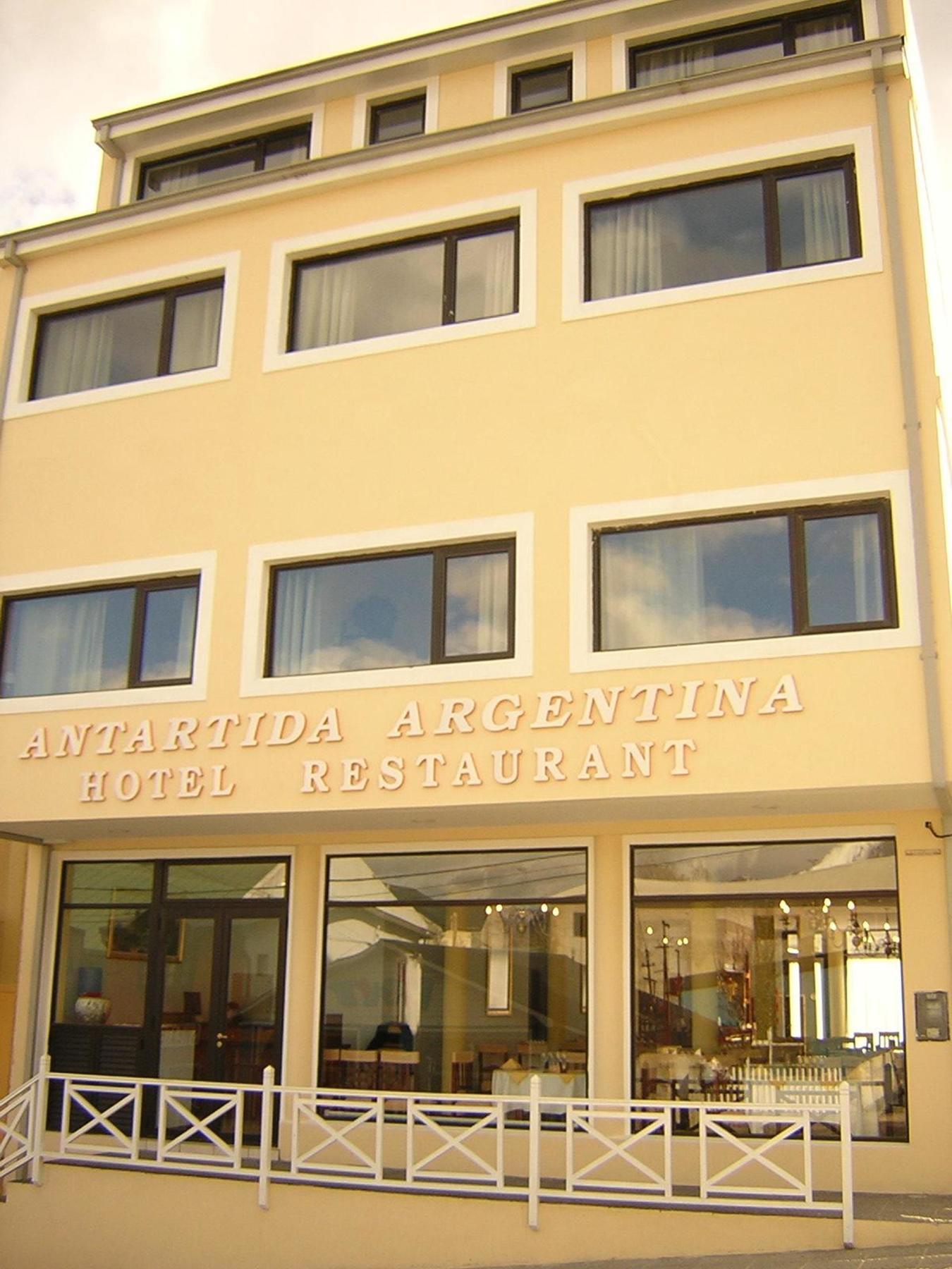 Hotel Antartida Argentina Ushuaia Exterior photo